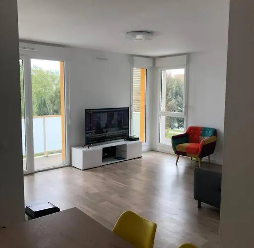 Logement Neuf Proche Plage Et Aeroport